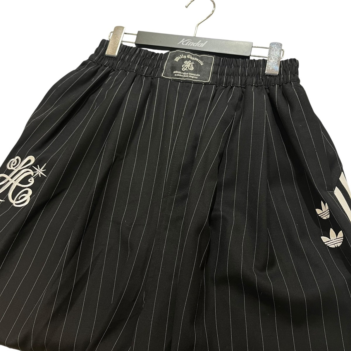 adidas×WILLY CHAVARRIA Pinstripe Long ShortsストライプショートパンツKV2247 古着・中古-3枚目のアイテム画像