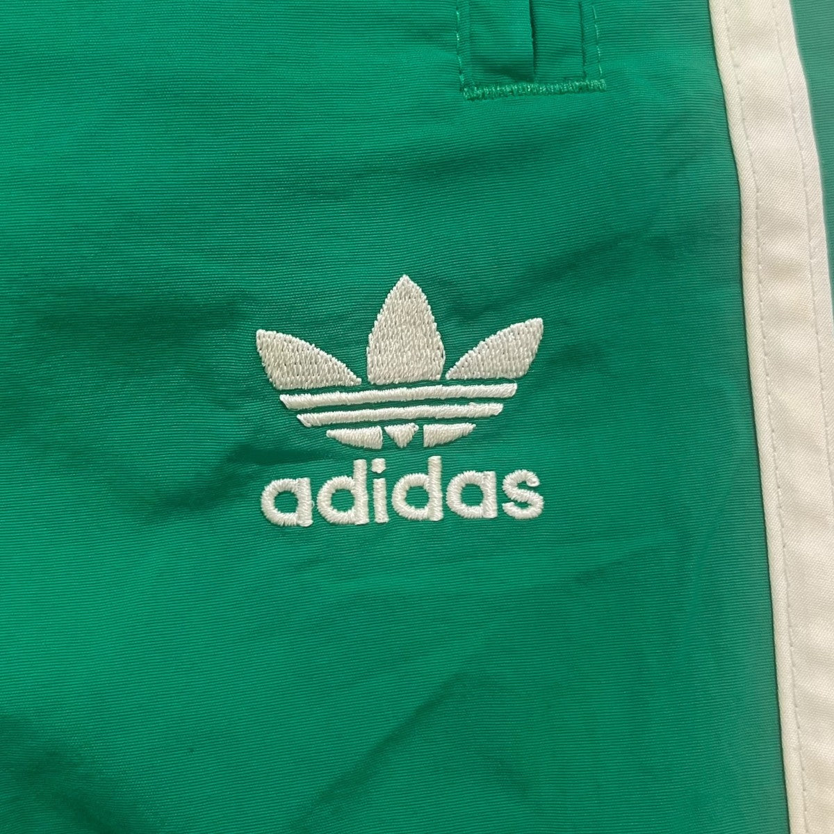 adidas トラックパンツAV1006 古着・中古-3枚目のアイテム画像