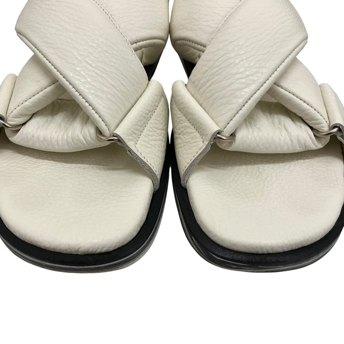 NINOS(ニーニョ) 【CROSS STRAP SANDALS】レザーサンダル ホワイト