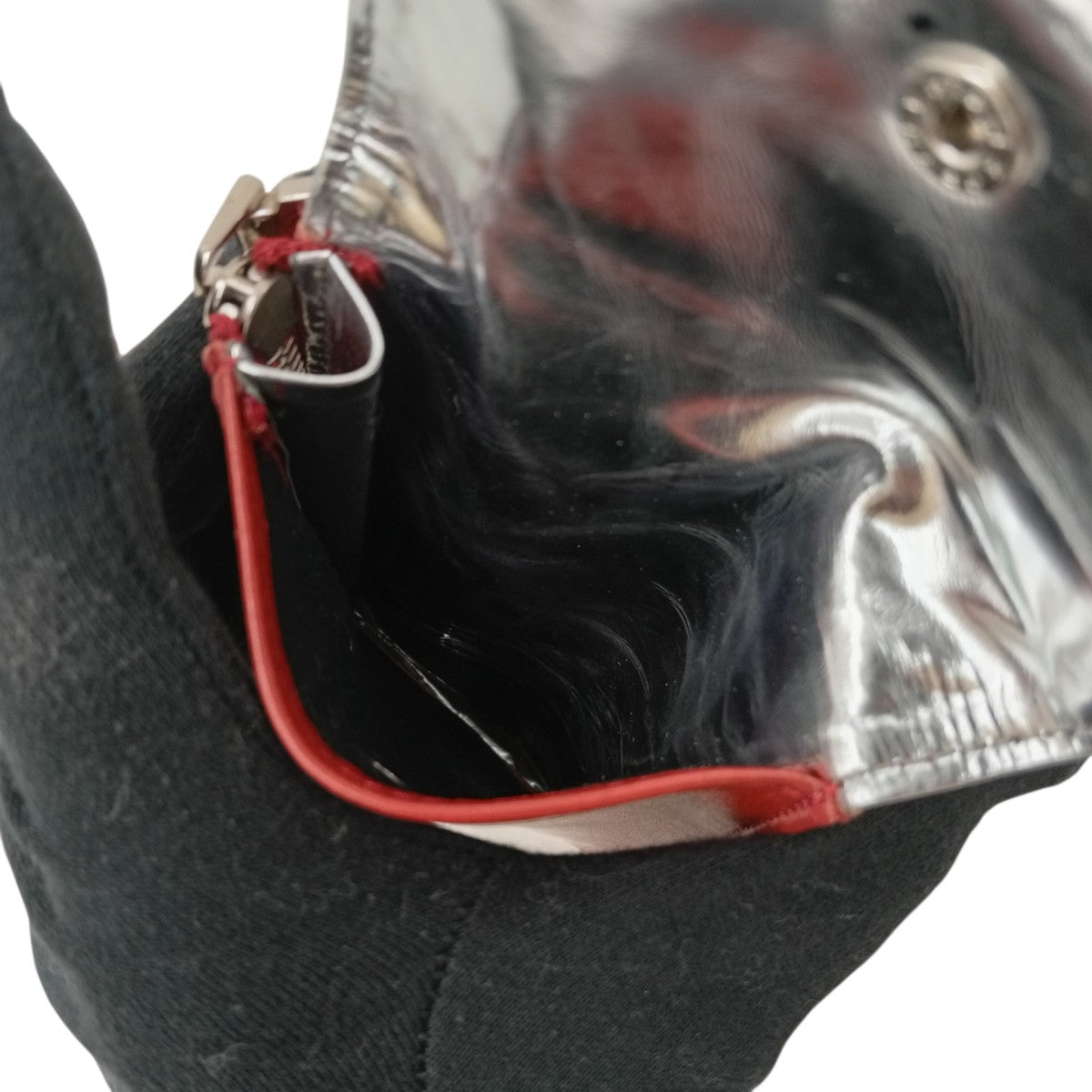 レザーネックポーチ