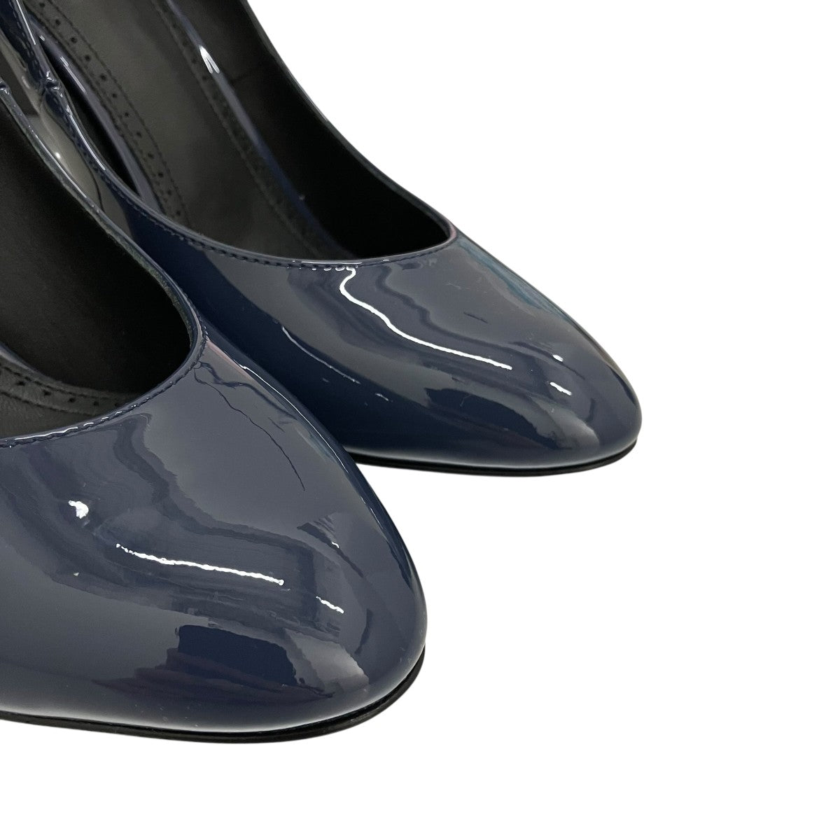 ALAIA 24AWデコルテパテントヒールパンプスAA3E073CK168 古着・中古-7枚目のアイテム画像