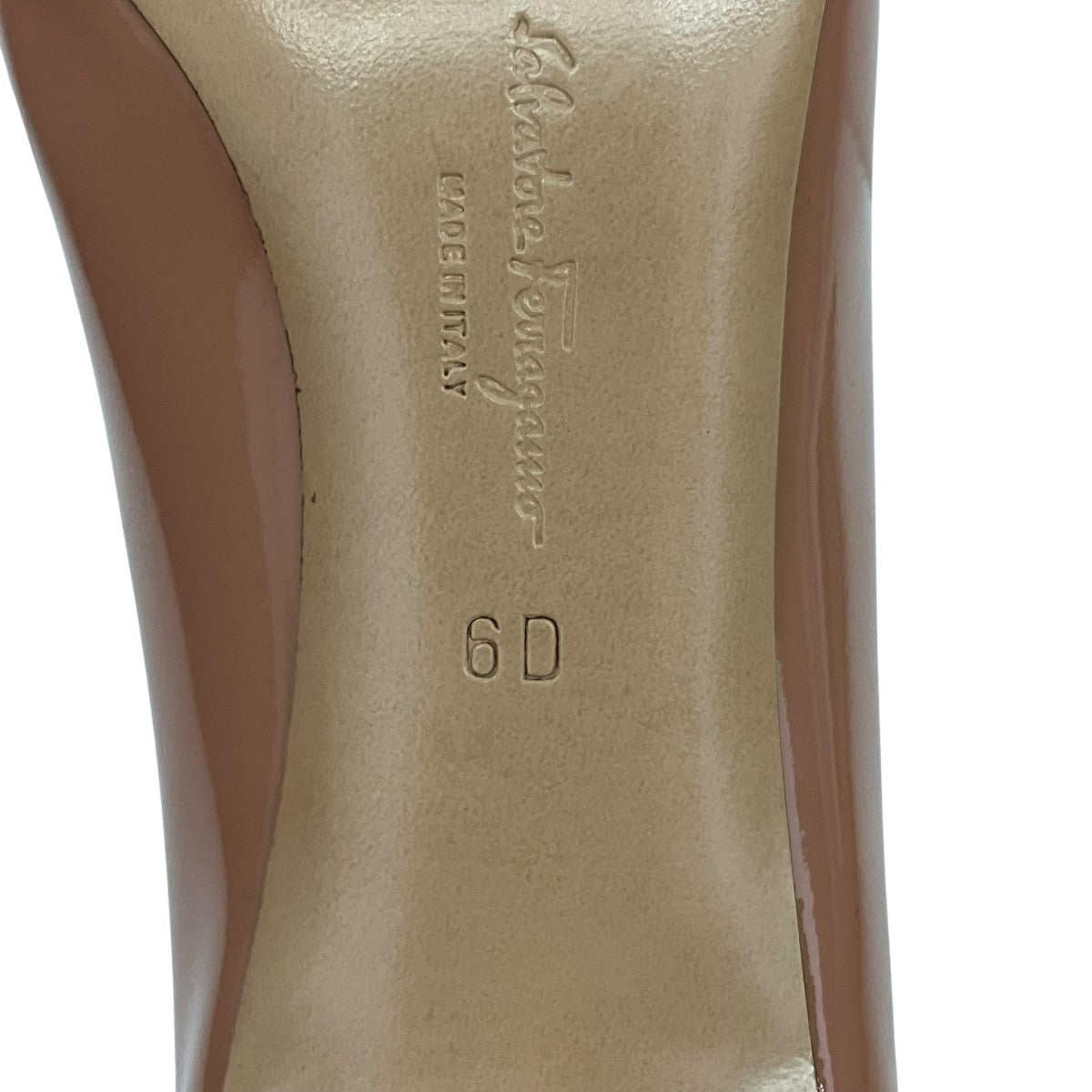Salvatore Ferragamo パテントヒールパンプス 古着・中古-7枚目のアイテム画像