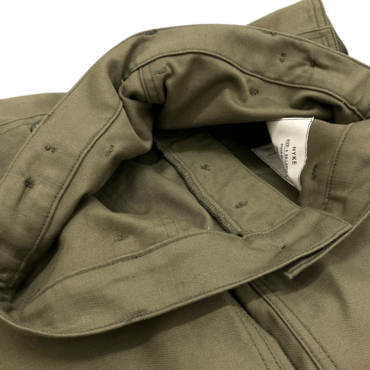 HYKE 25SS【BACK SATIN BAKER PANTS】ベイカーパンツ251-13317 033 古着・中古-6枚目のアイテム画像