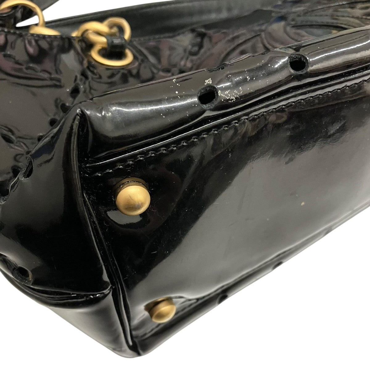CHANEL パンチングパテントチェーンバッグ 古着・中古-9枚目のアイテム画像