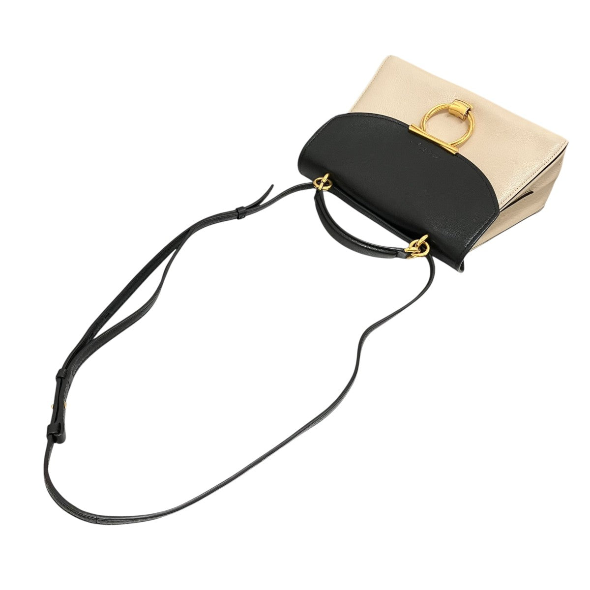 Salvatore Ferragamo マーゴット2WAYバッグ 古着・中古-4枚目のアイテム画像