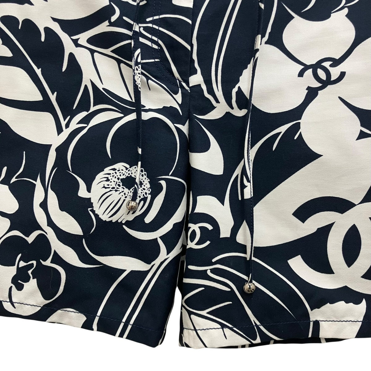 CHANEL 21【クルーズ ココビーチ】カメリア＆ココマークショーツP70266 古着・中古-4枚目のアイテム画像