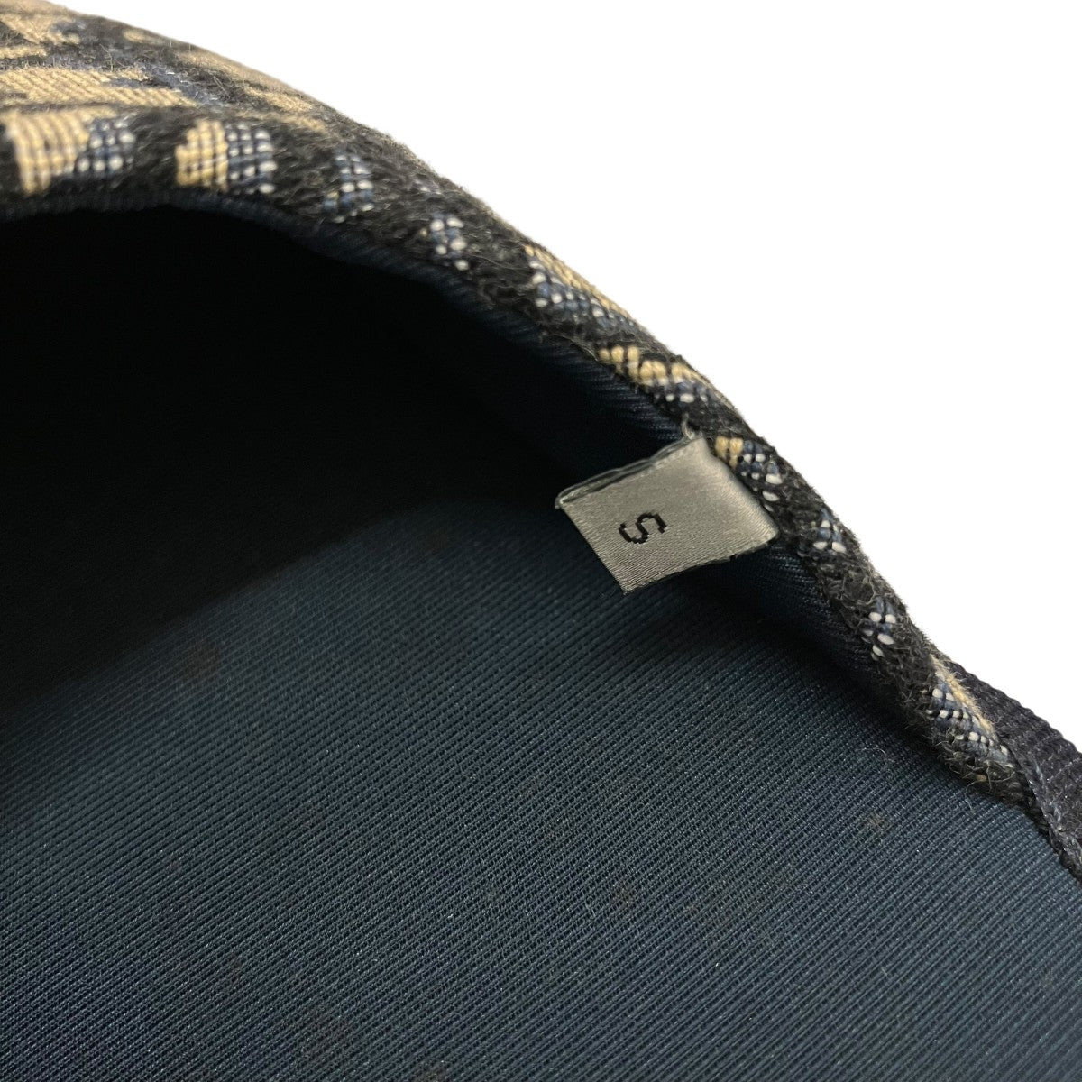 DIOR ホームウェアキット(スリッパ、ナイトマスク、ポーチ) 古着・中古-4枚目のアイテム画像