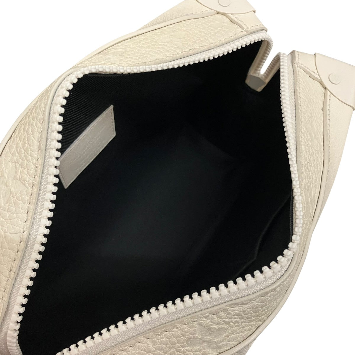 LOUIS VUITTON 【トリヨン モノグラム ソフトトランク】ショルダーバッグM53287 古着・中古-10枚目のアイテム画像