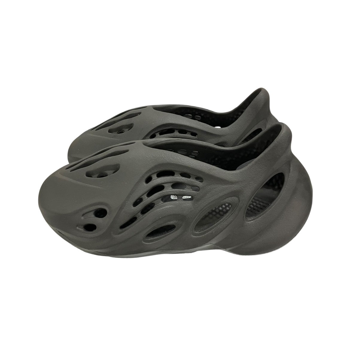 【YEEZY FOAM RUNNER】スニーカーHP8739
