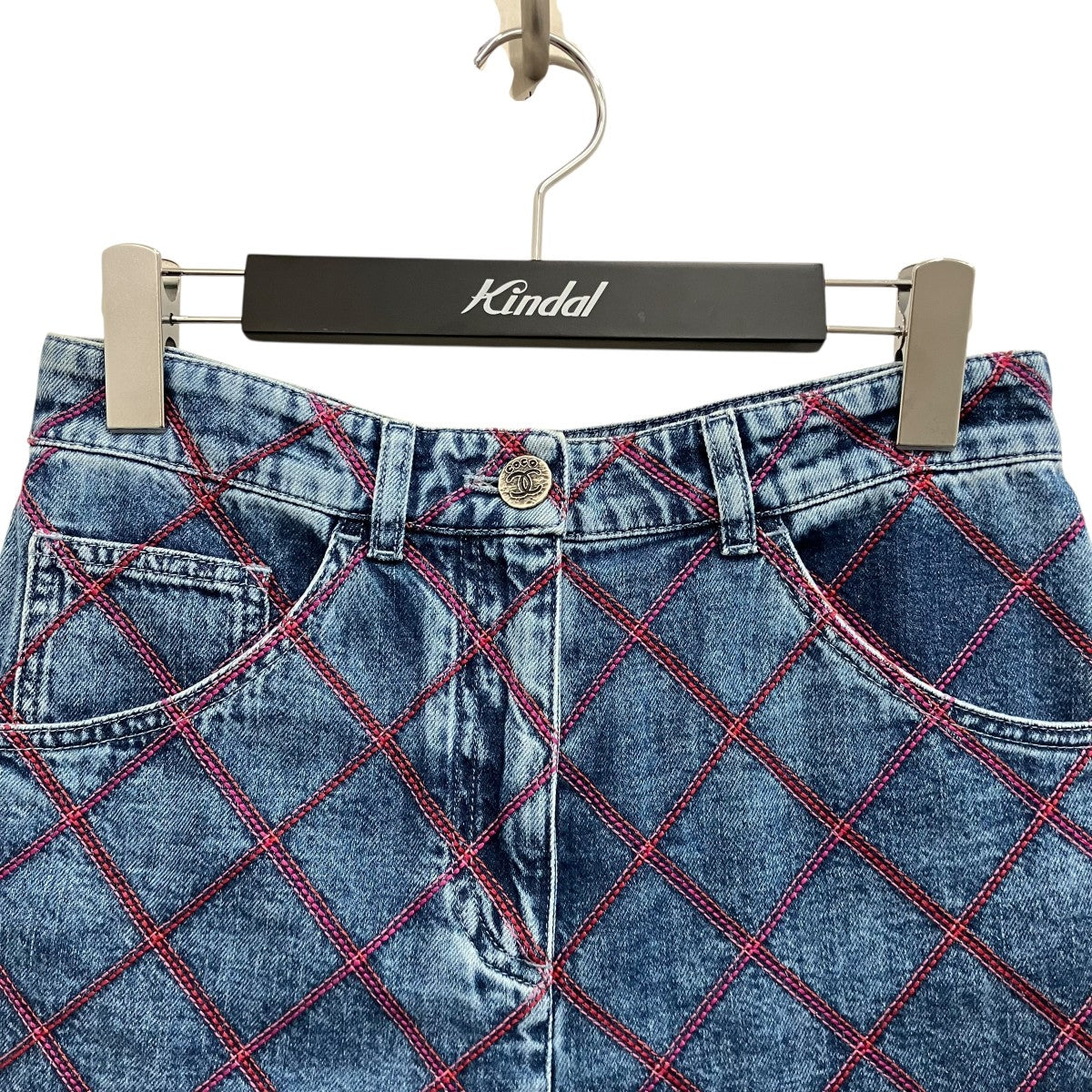 CHANEL 【Beach Denim Shorts】デニムショートパンツP71318V63952 古着・中古-3枚目のアイテム画像