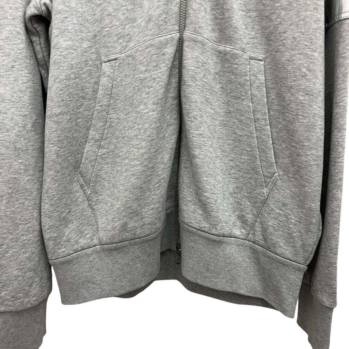 MONCLER 【FELPA CON CAPPUCCIO】ジップパーカーI20918G00006 古着・中古-4枚目のアイテム画像