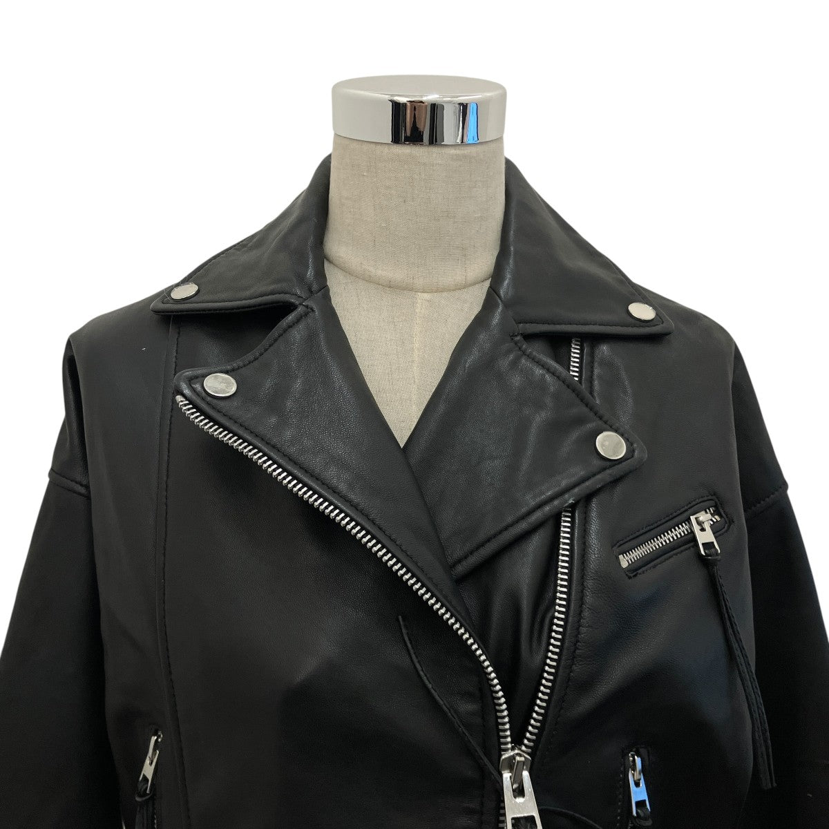 MNG レザークロップドライダースジャケット 古着・中古-3枚目のアイテム画像
