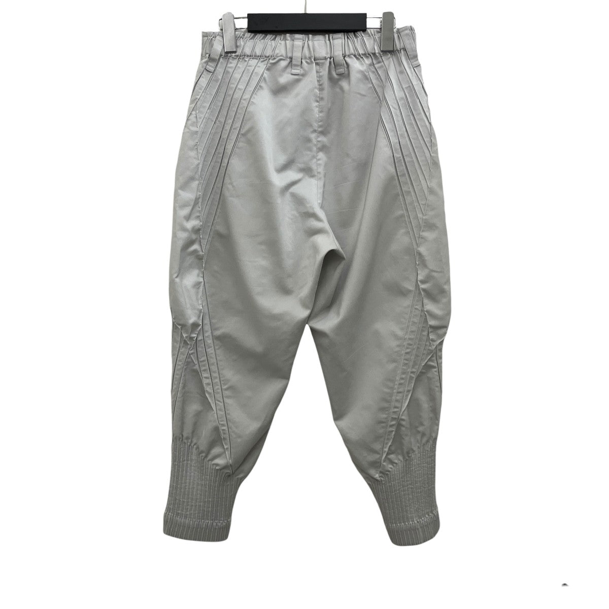 A-POC ABLE ISSEY MIYAKE クロップドパンツ A-POC ABLE ISSEY MIYAKE(エーポック エイブル イッセイミヤケ