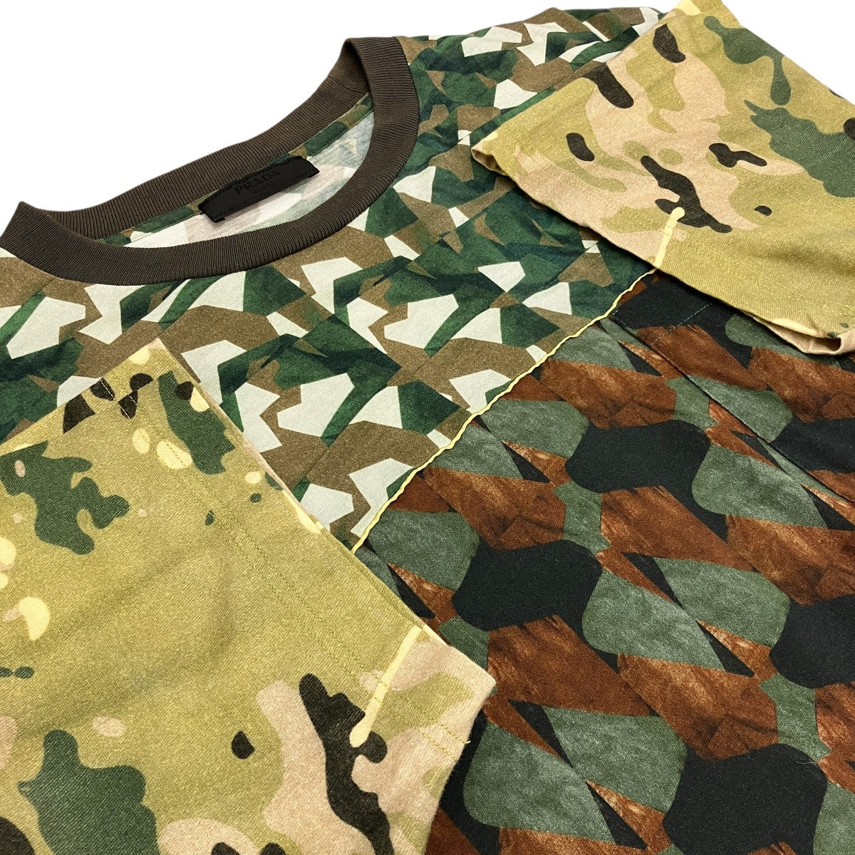 PRADA(プラダ) 柄切替TシャツUJN402 UJN402 マルチカラー サイズ M