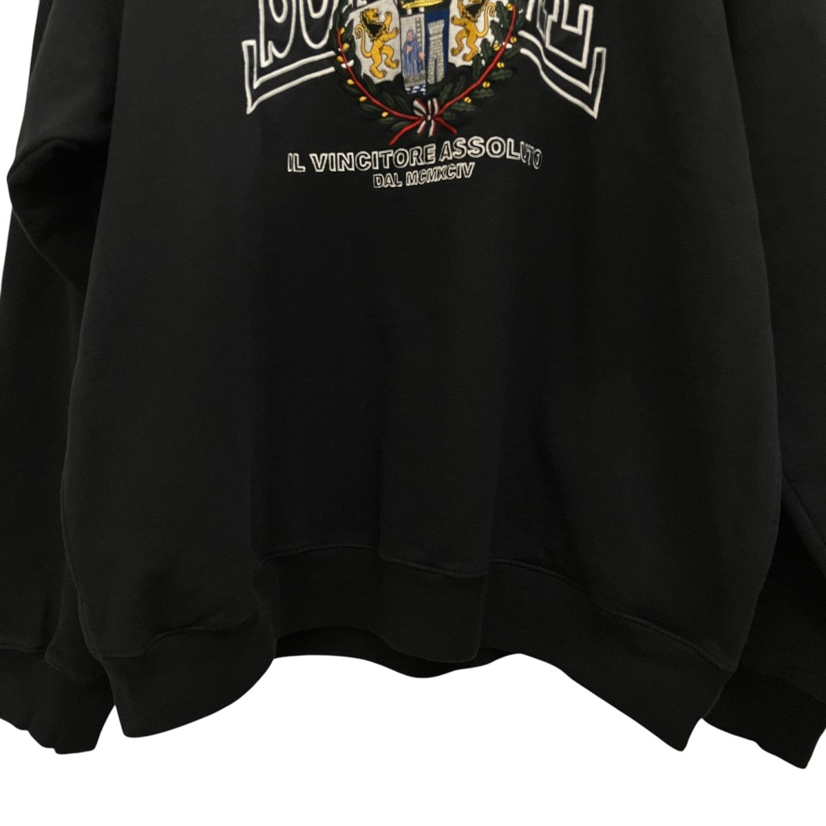 【CREST APPLIQUE HALF ZIP PULLOVER】ハーフジップスウェット