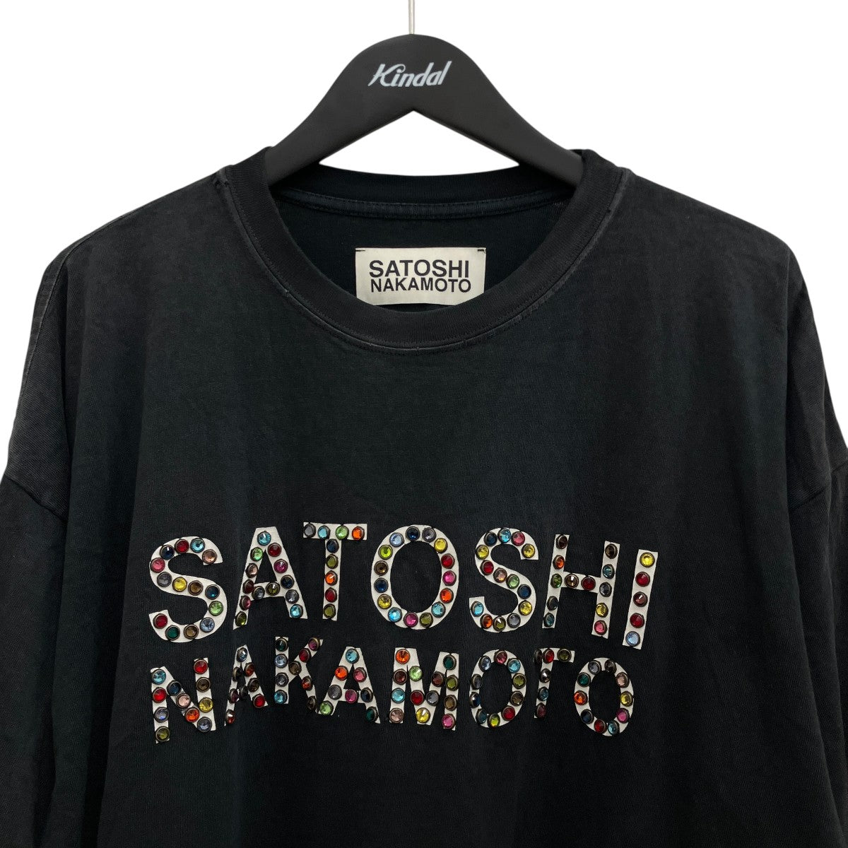 【STUDDED LOGO TEE】スタッズロゴTシャツ