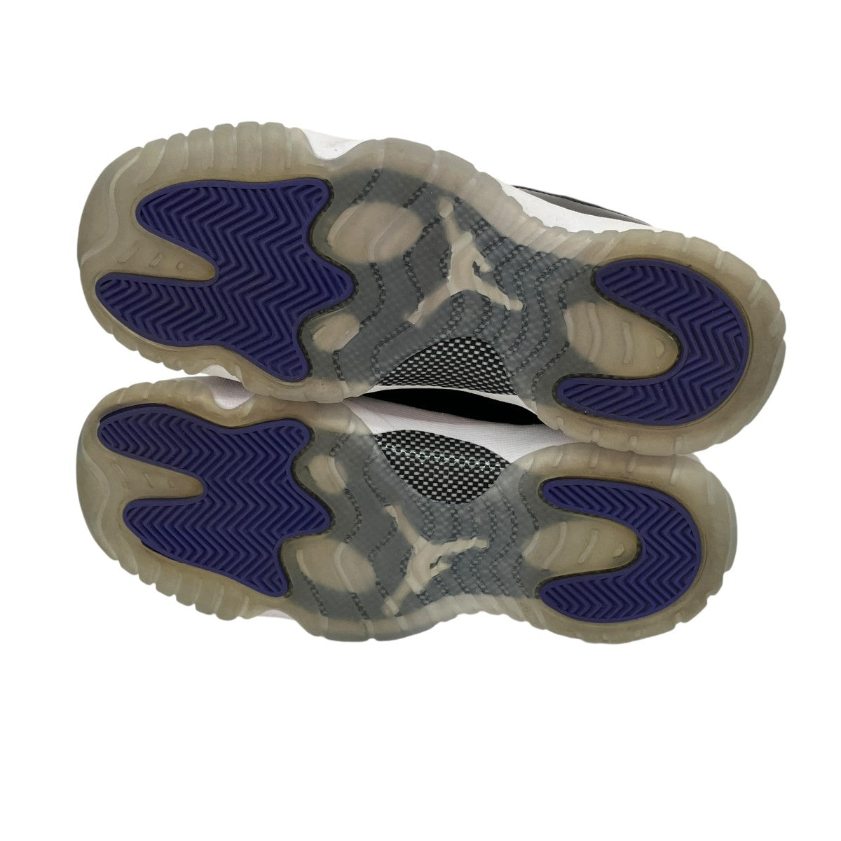 AIR JORDAN 11 RETROハイカットスニーカー378038-100