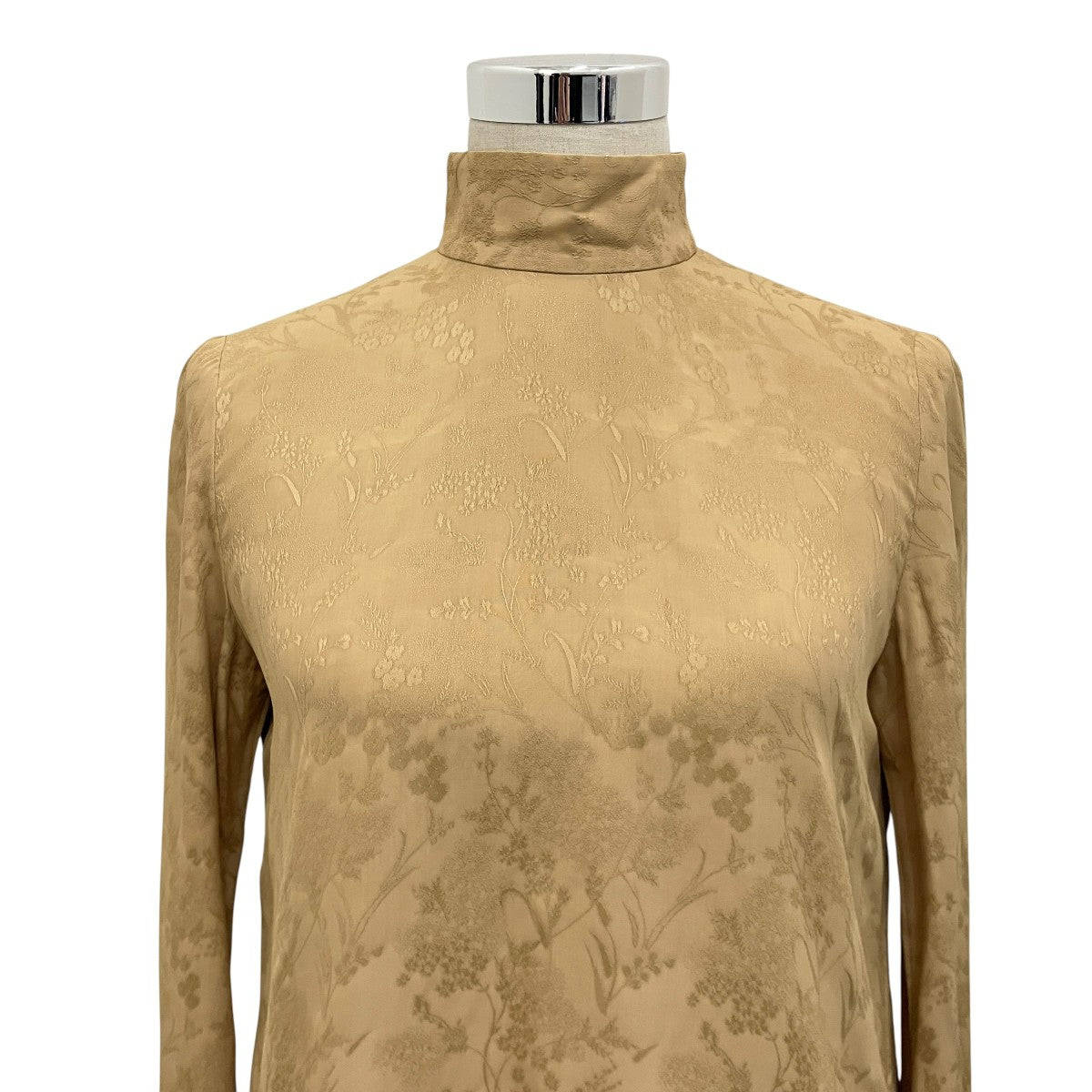 【FLORAL JACQUARD HIGH NECK BLOUSE】フローラルジャガードブラウスMM24FW-SH042