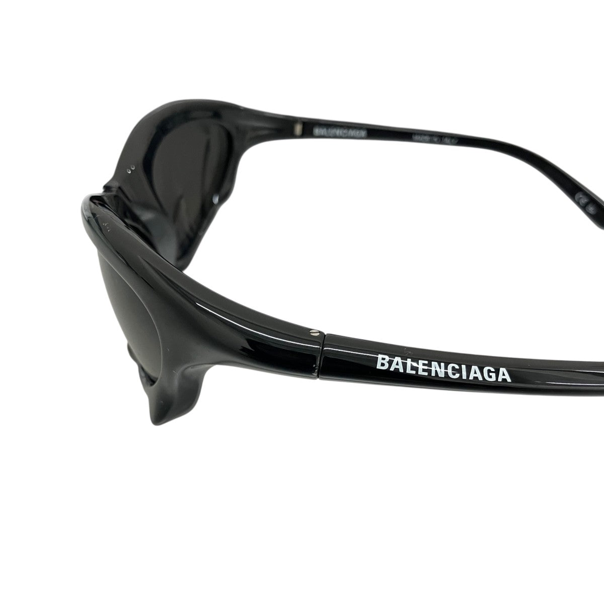 BAT RECTANGLEサングラスBB0229S