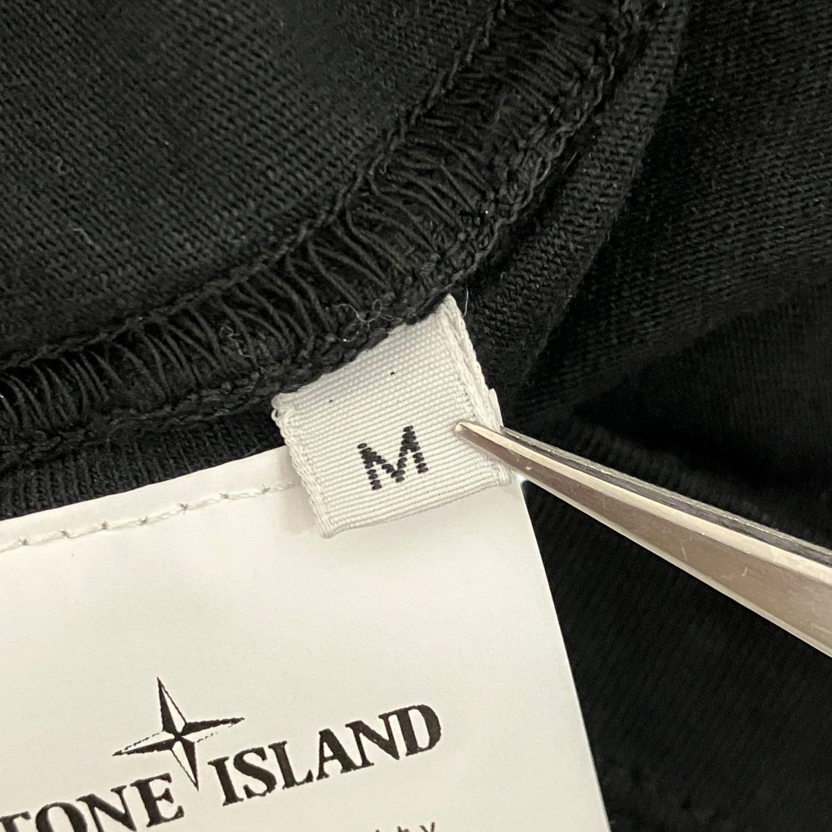 STONE ISLAND(ストーンアイランド) COMPASSロゴパッチTシャツ