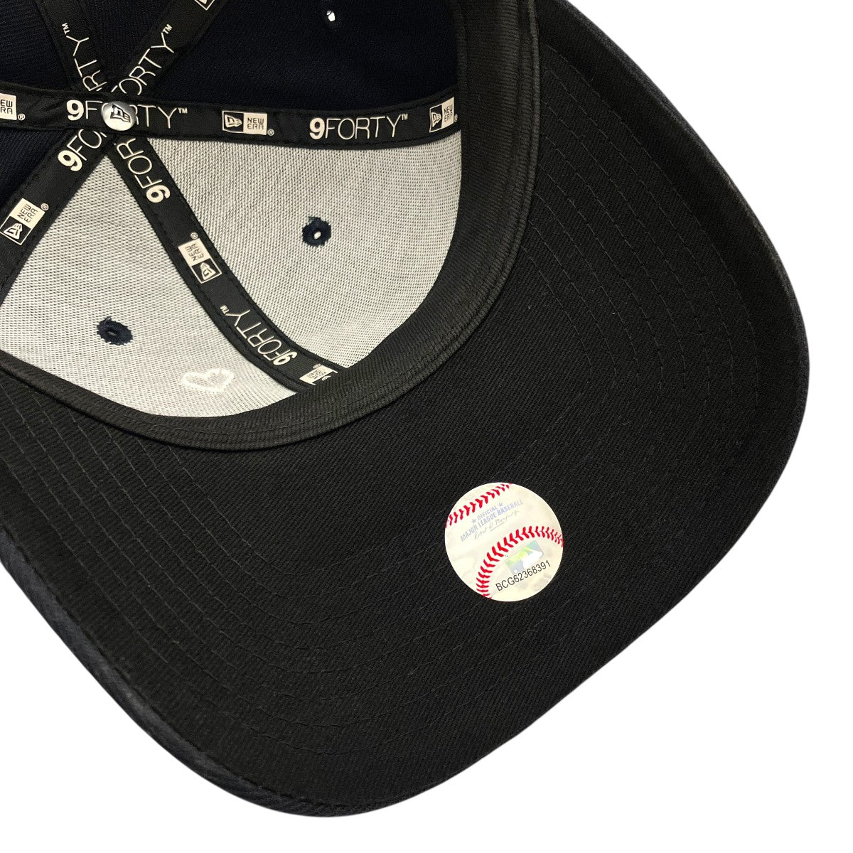 【9 FORTY YANKEES HEART EMBROIDERY CAP】キャップS1.5-1204