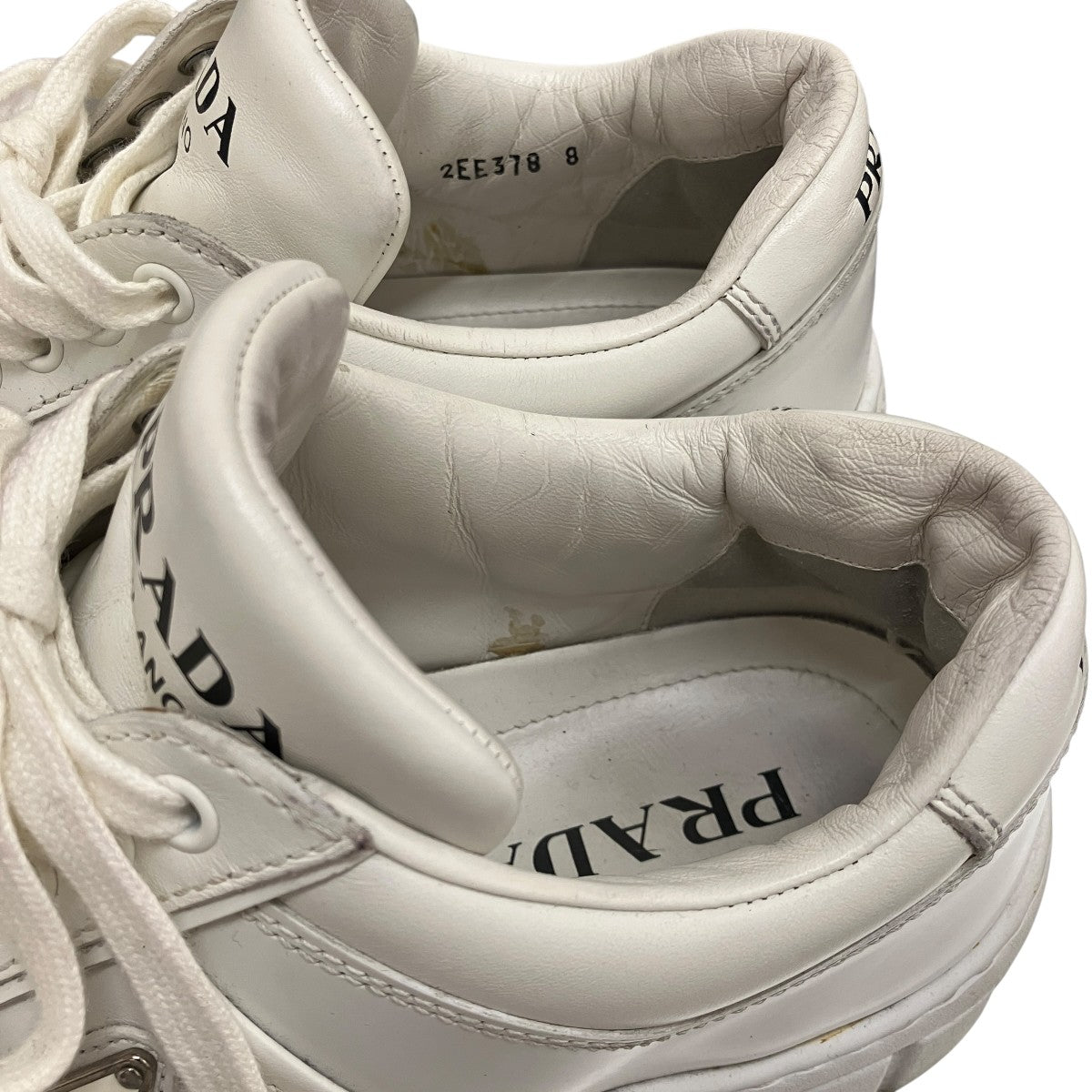 トライアングルロゴ レザースニーカー2EE378