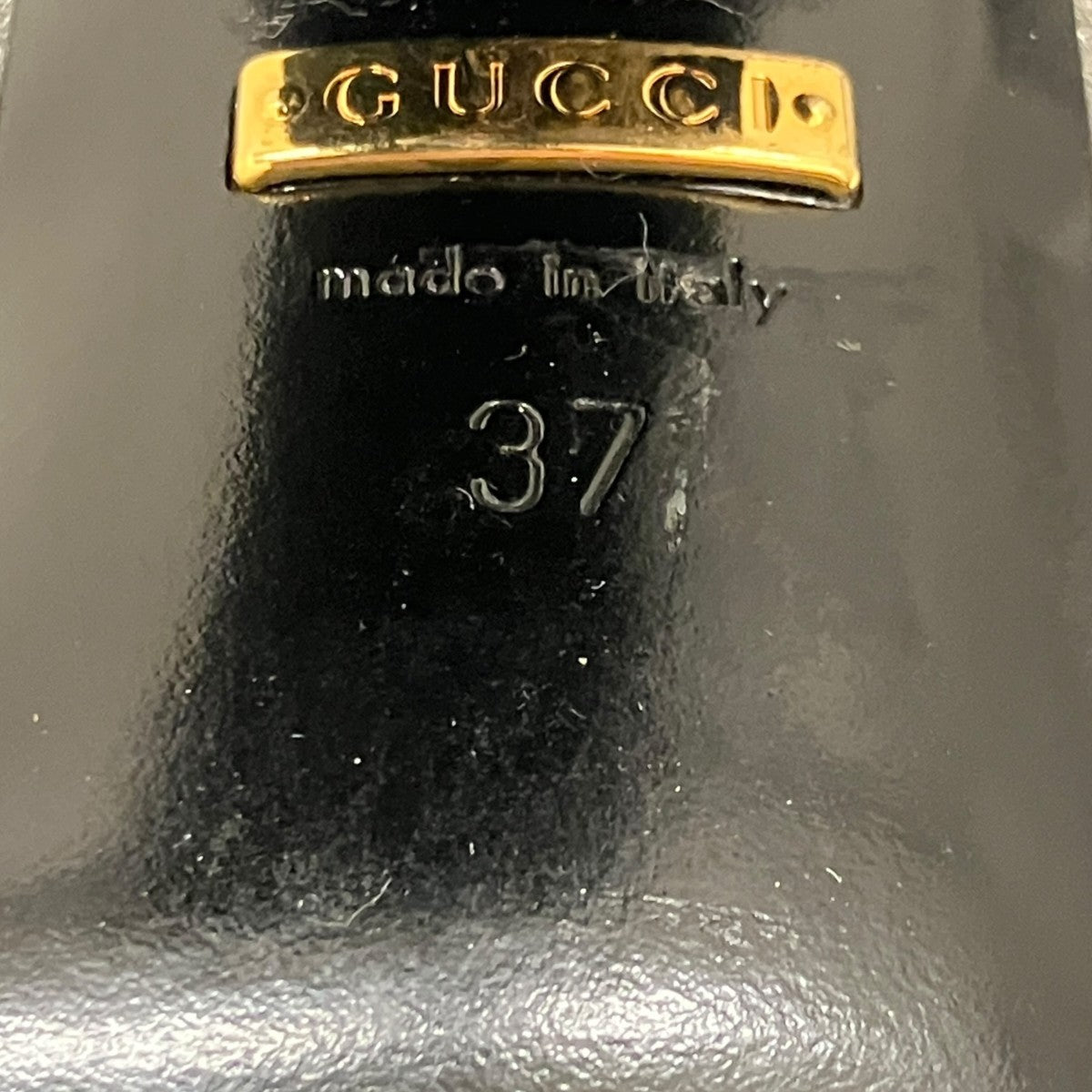 【未使用に近い】gucciシルバーサンダル GUCCI(グッチ) グリッターサンダル シルバー サイズ 37｜【公式