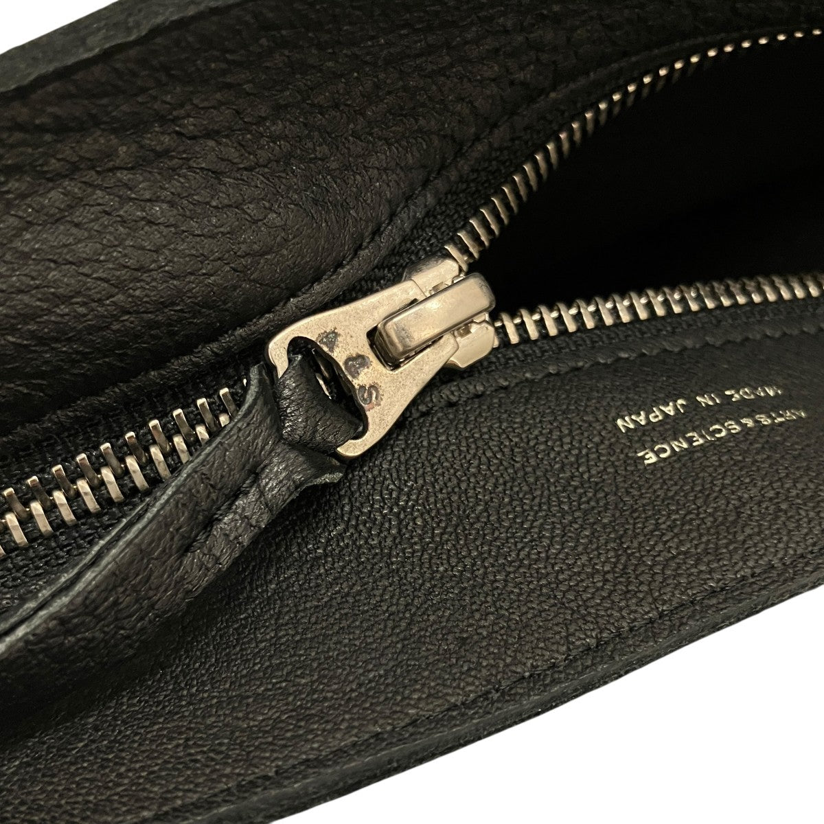 Zipper pochette