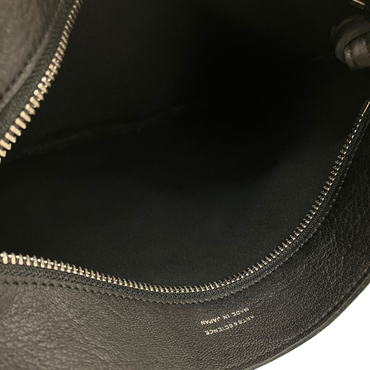 Zipper pochette