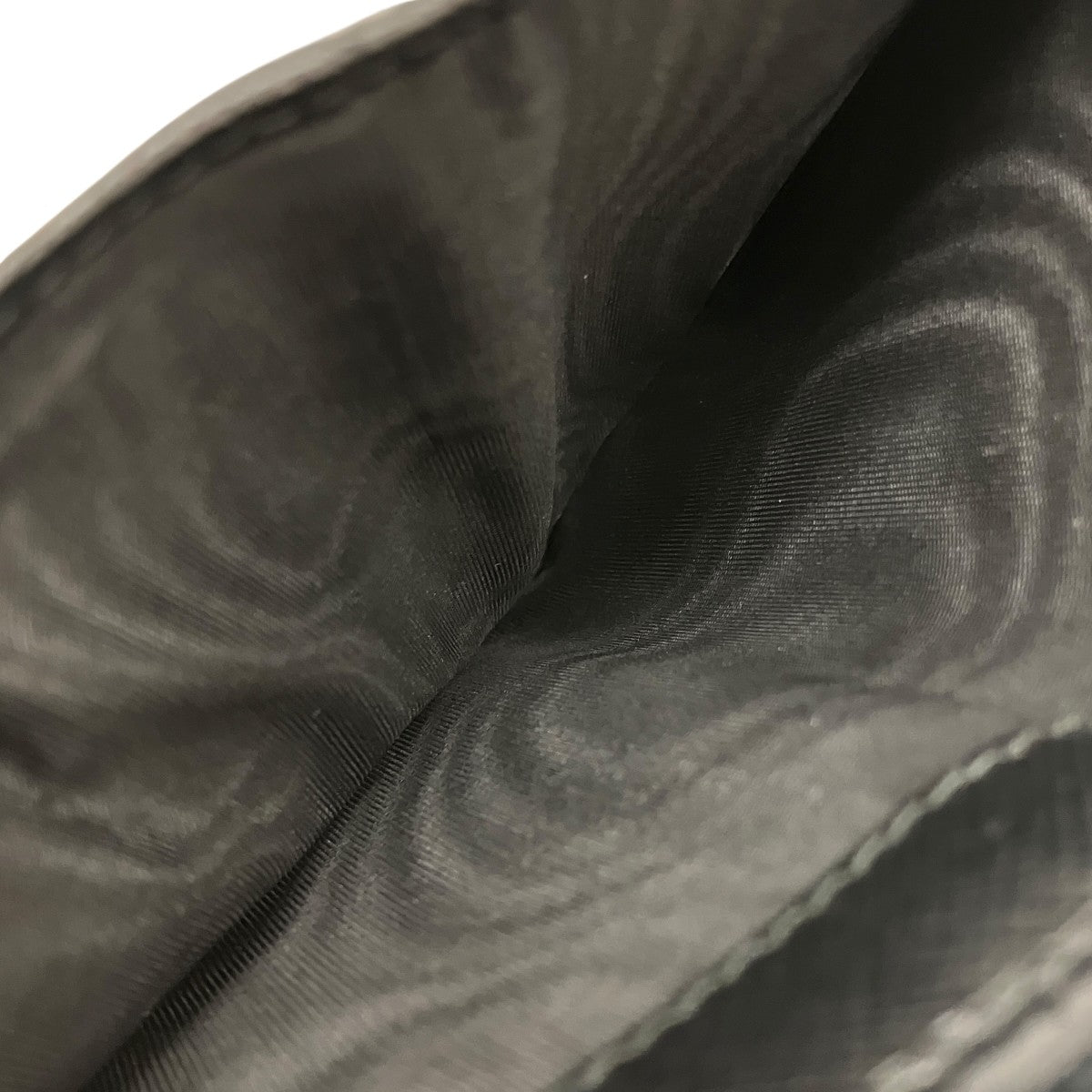 【SAFFIANO METAL】2つ折り財布
