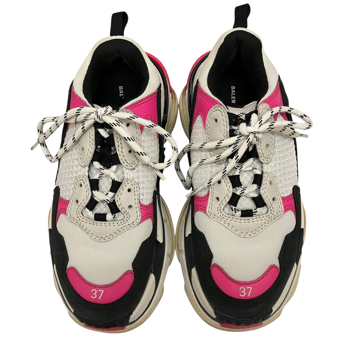 【Triple S】ダッドスニーカー524039