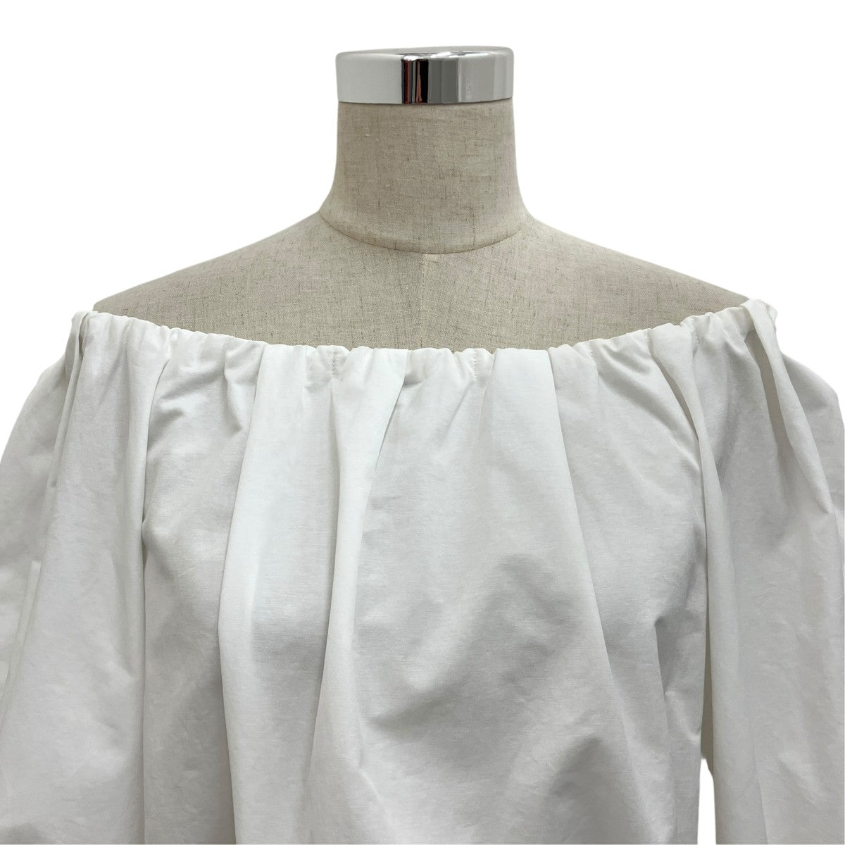 【VOLUME SLEEVE CROPPED BLOUSE】11122-4043