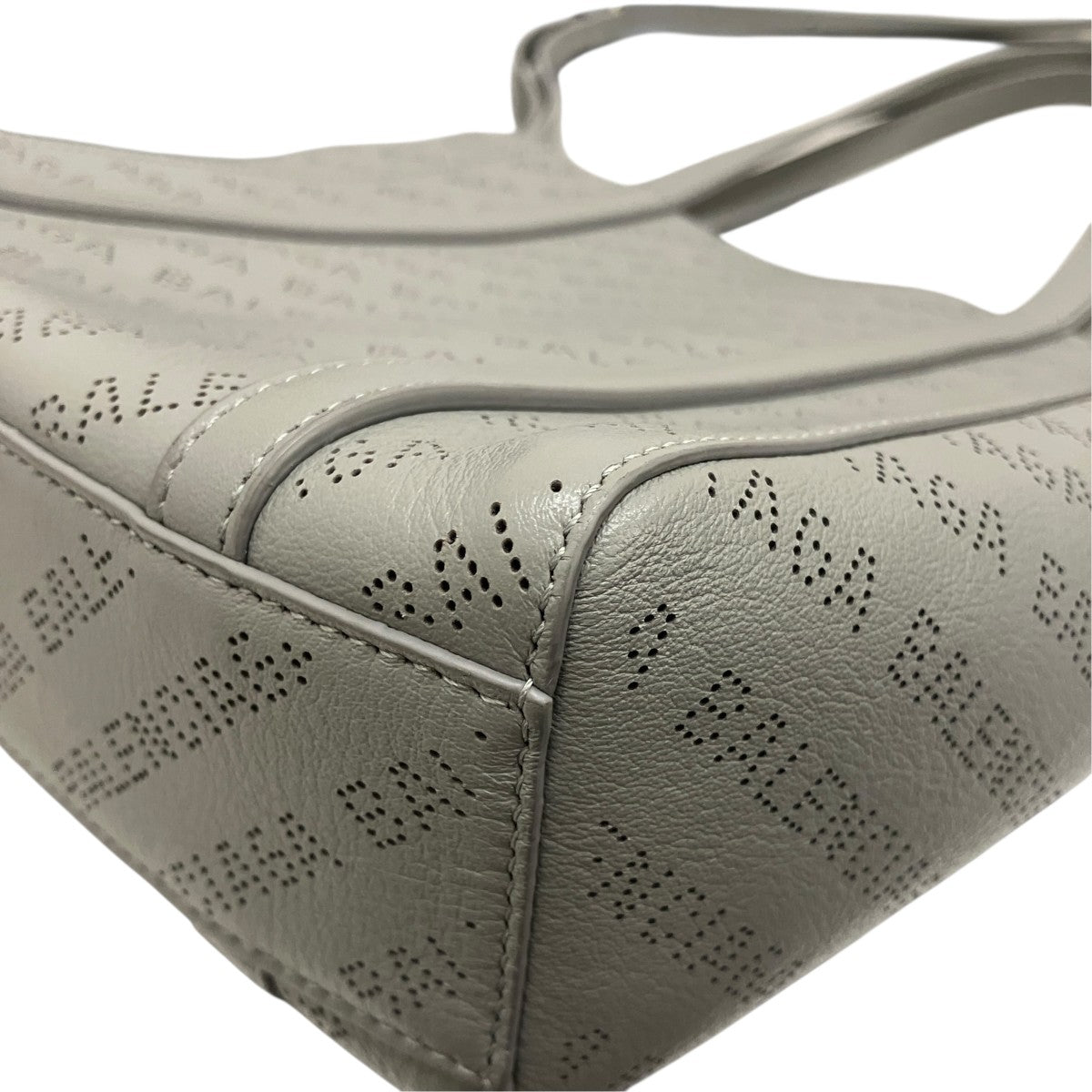 BALENCIAGA 【EVERYDAY TOTE XXS】パンチングレザートートバッグ551815 古着・中古-7枚目のアイテム画像