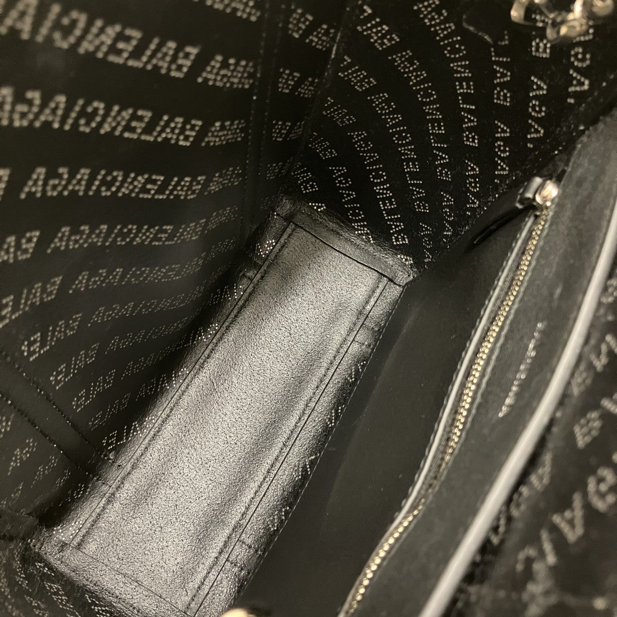 BALENCIAGA 【EVERYDAY TOTE XXS】パンチングレザートートバッグ551815 古着・中古-8枚目のアイテム画像