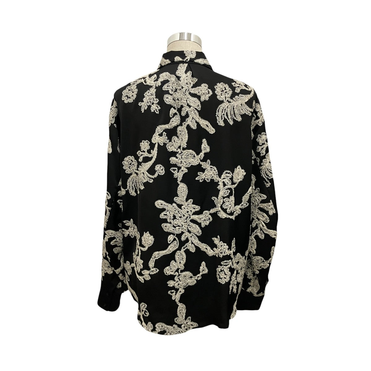 26AW【MOLE YARN EMBROIDERY SATIN SHIRT】サテンブラウス0126204450600
