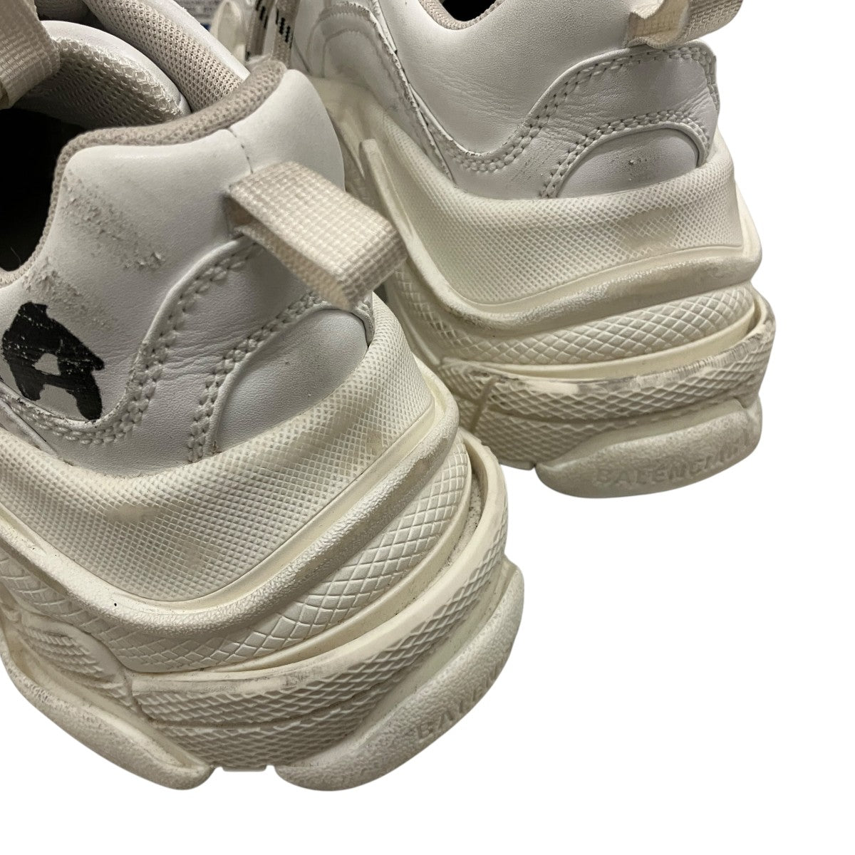 BALENCIAGA TripleSサイドロゴスニーカー524039 古着・中古-8枚目のアイテム画像