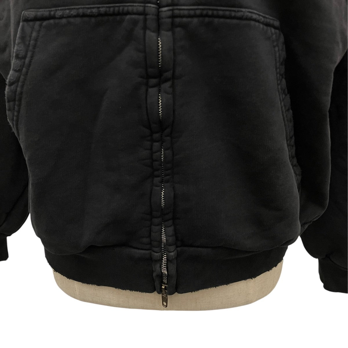 BALENCIAGA バックロゴパーカー803264 TRVU1 古着・中古-5枚目のアイテム画像