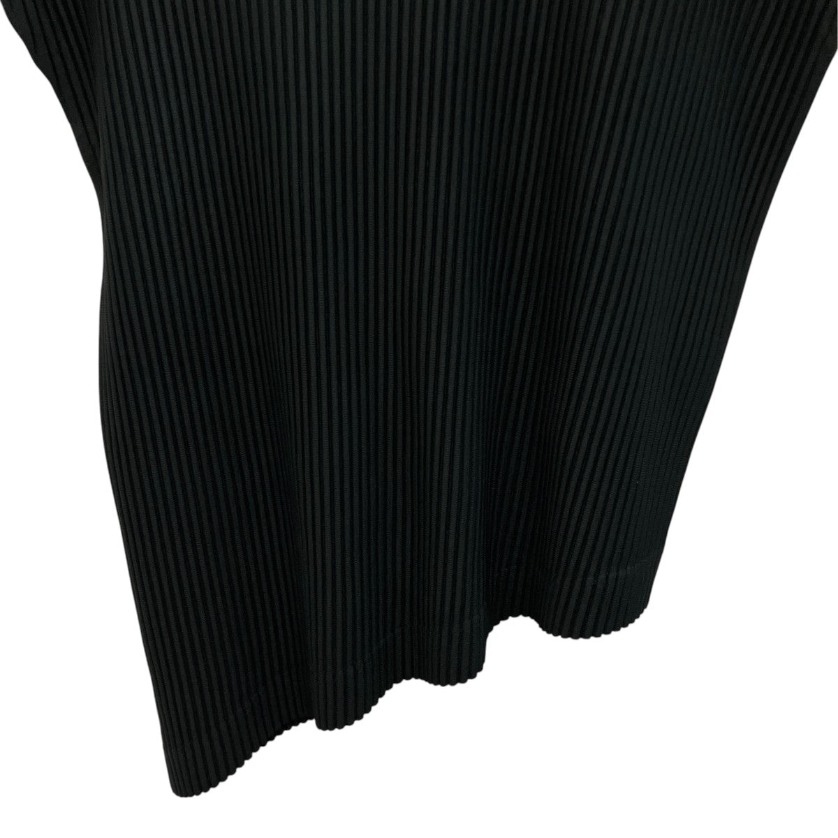 HOMME PLISSE ISSEY MIYAKE ノースリーブプリーツトップスHP58JK305 古着・中古-4枚目のアイテム画像