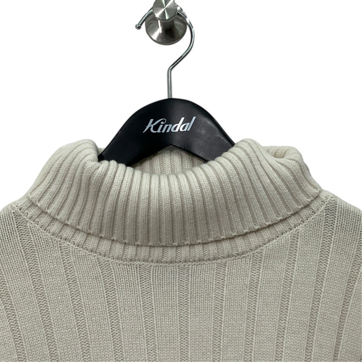 EBURE Low Gauge Cashmere Turtle Neck Pulloverタートルネックニット3610800432 古着・中古-3枚目のアイテム画像