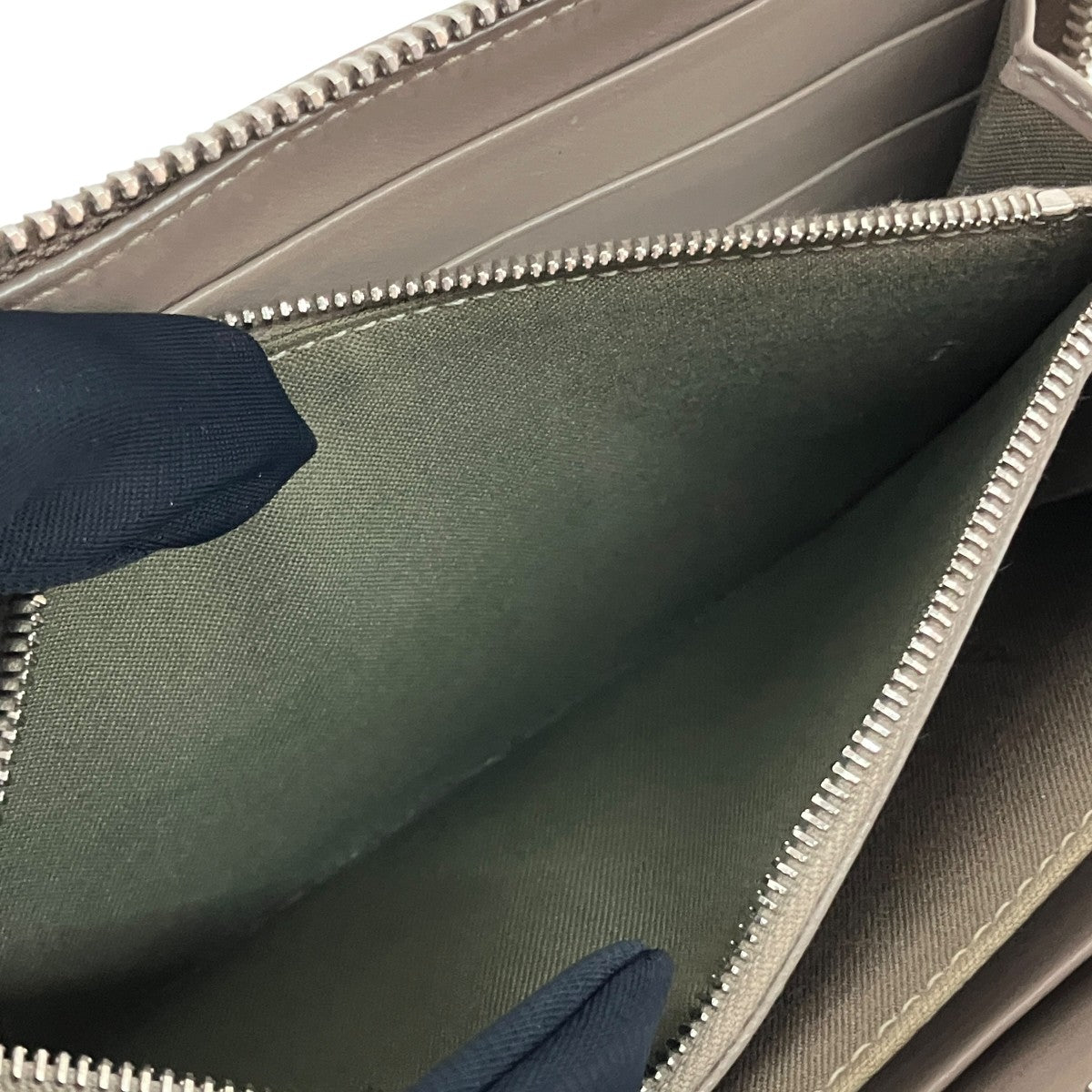 バイザウェイ ラウンドファスナー長財布8M0299