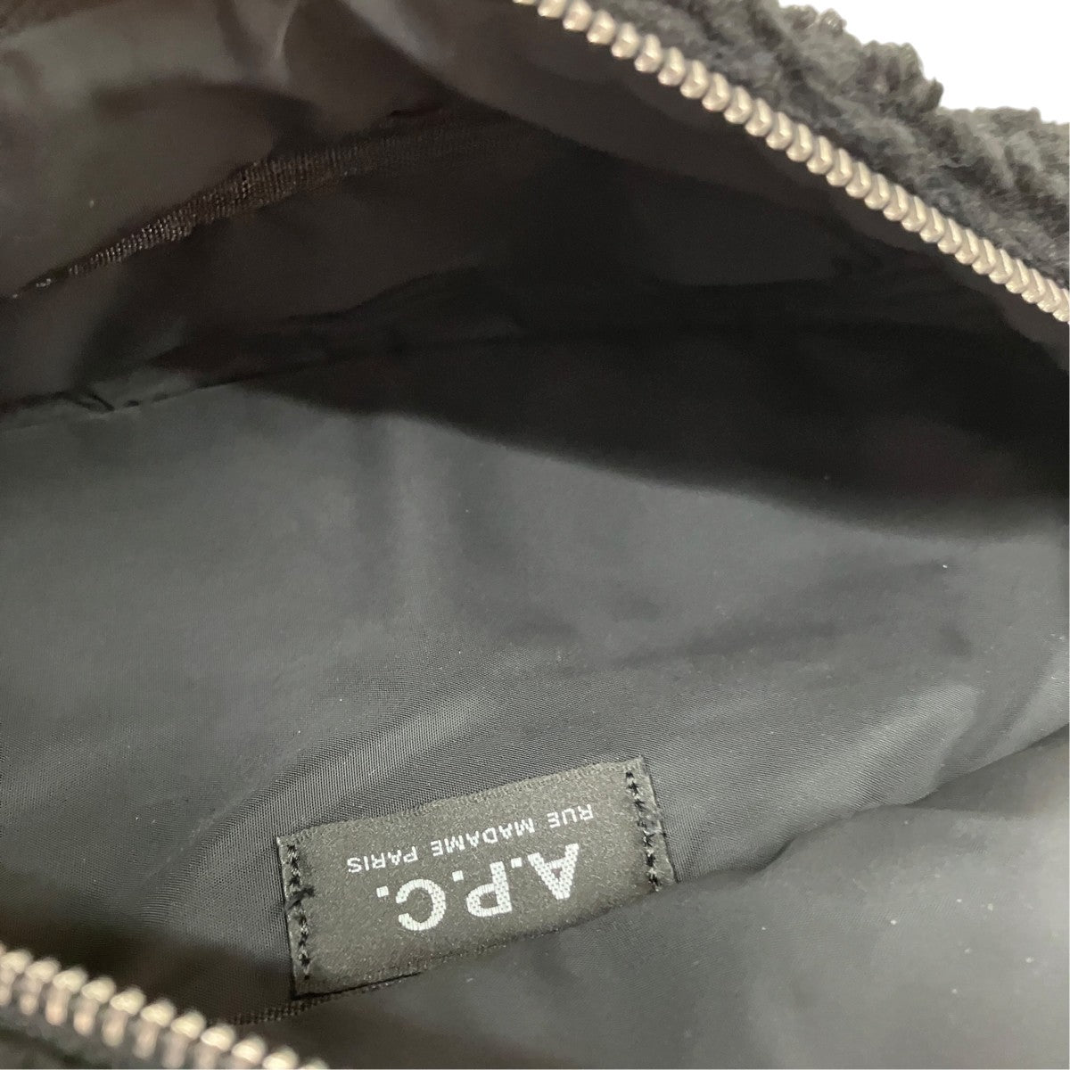 A．P．C． BANANE FROSTボディバッグ 古着・中古-4枚目のアイテム画像