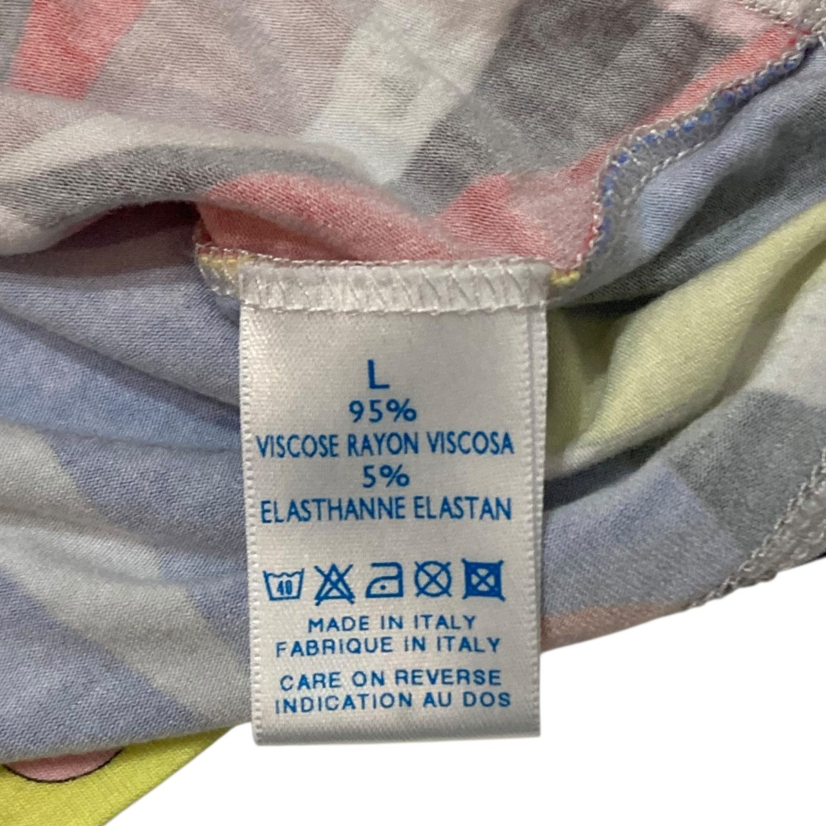 タンクトップ