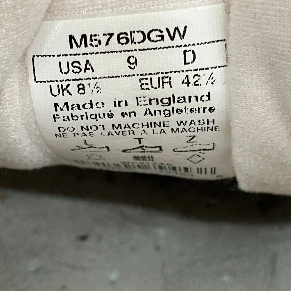 スニーカーM576DGW