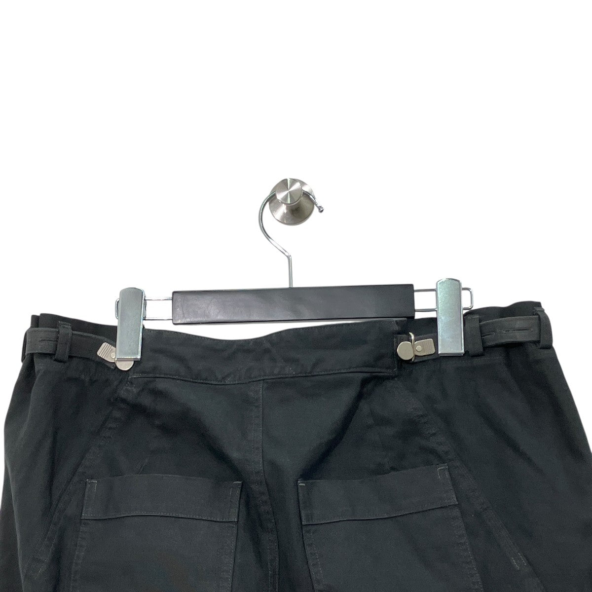 タックパンツ