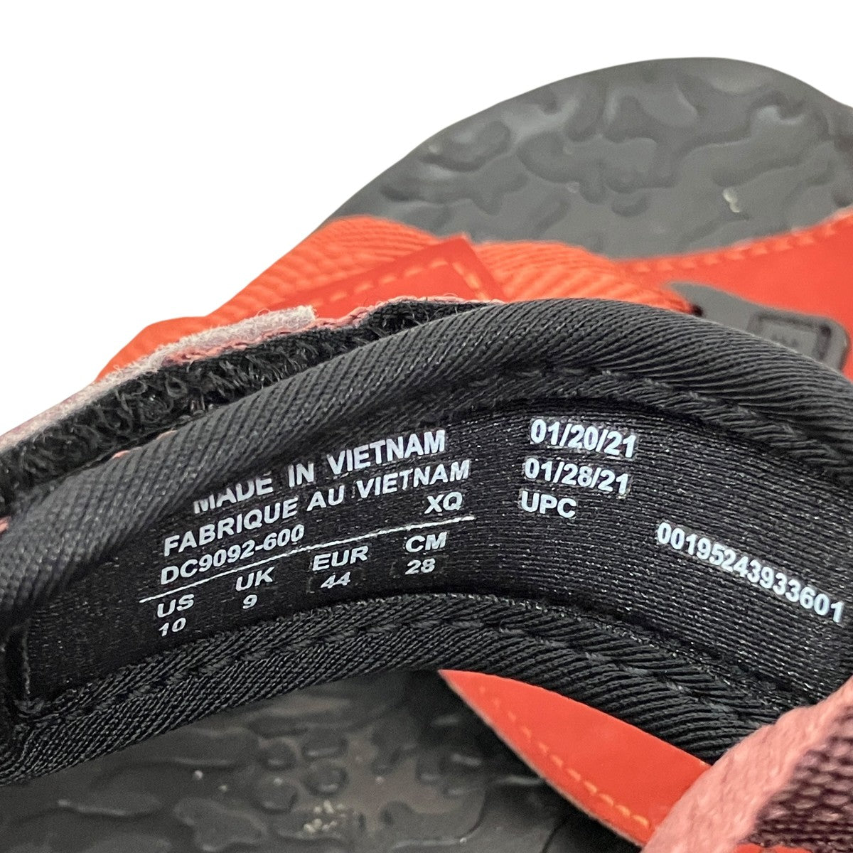 Nike ACG Air DeschutzサンダルDC9092-600