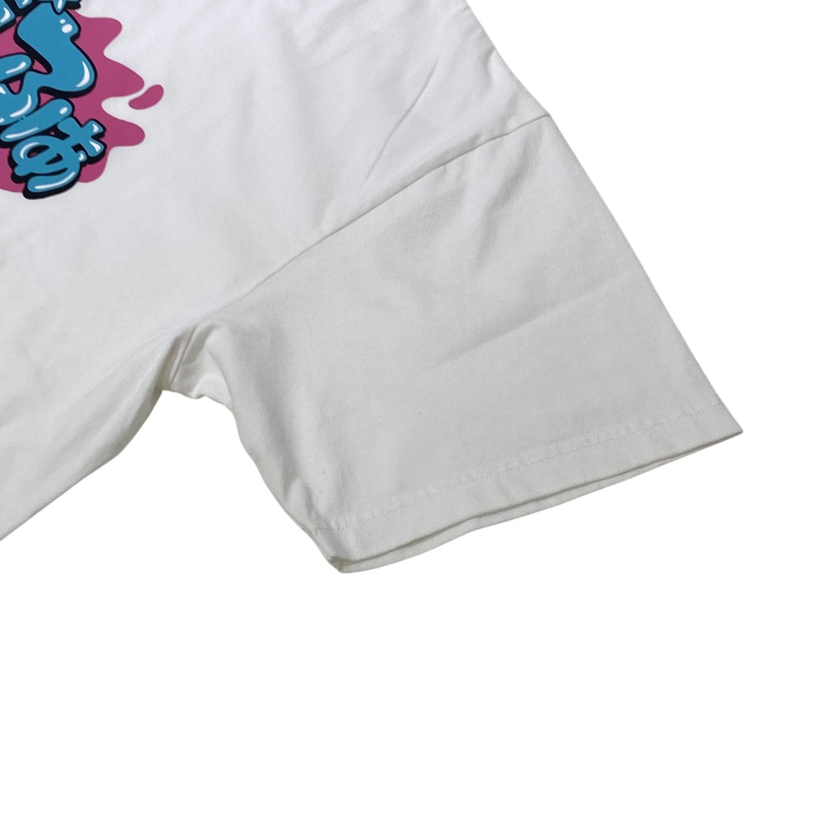 Buffer KanaプリントTシャツ／半袖カットソーBF31TE025