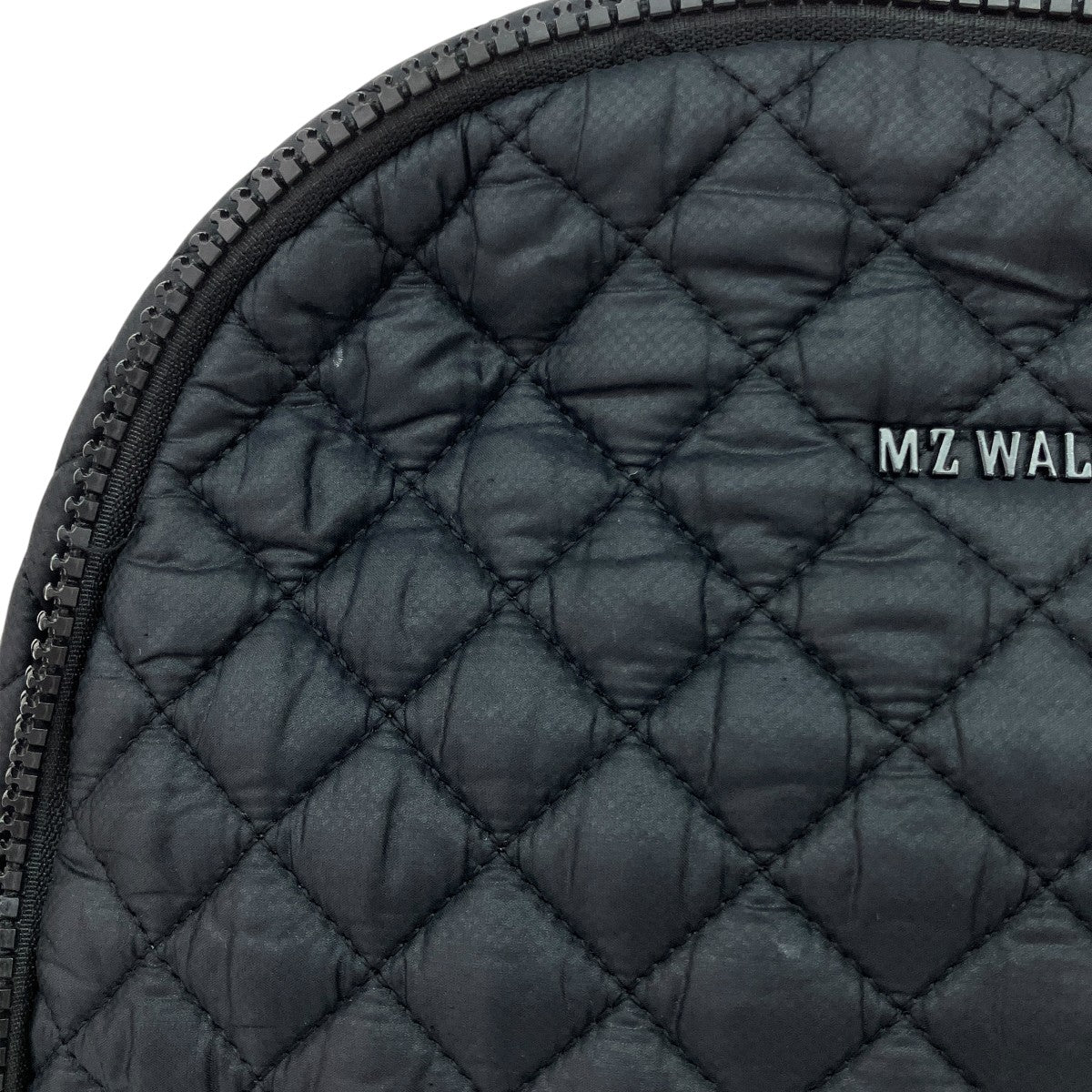 Black Metro Backpackリュック