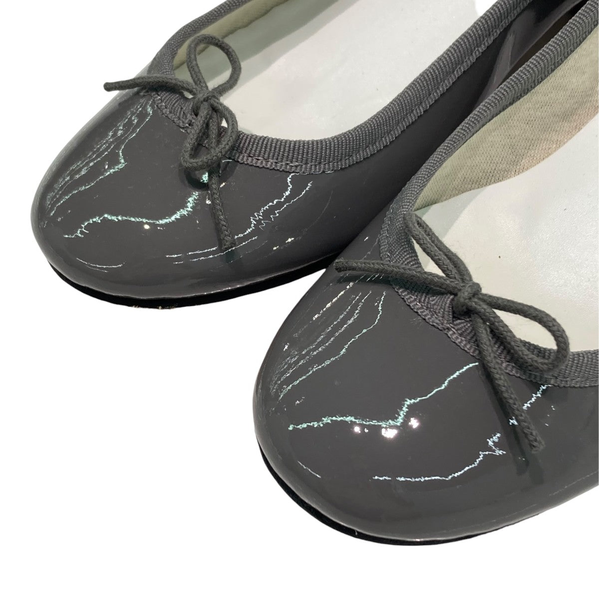 CamilleパテントレザーパンプスVX511V