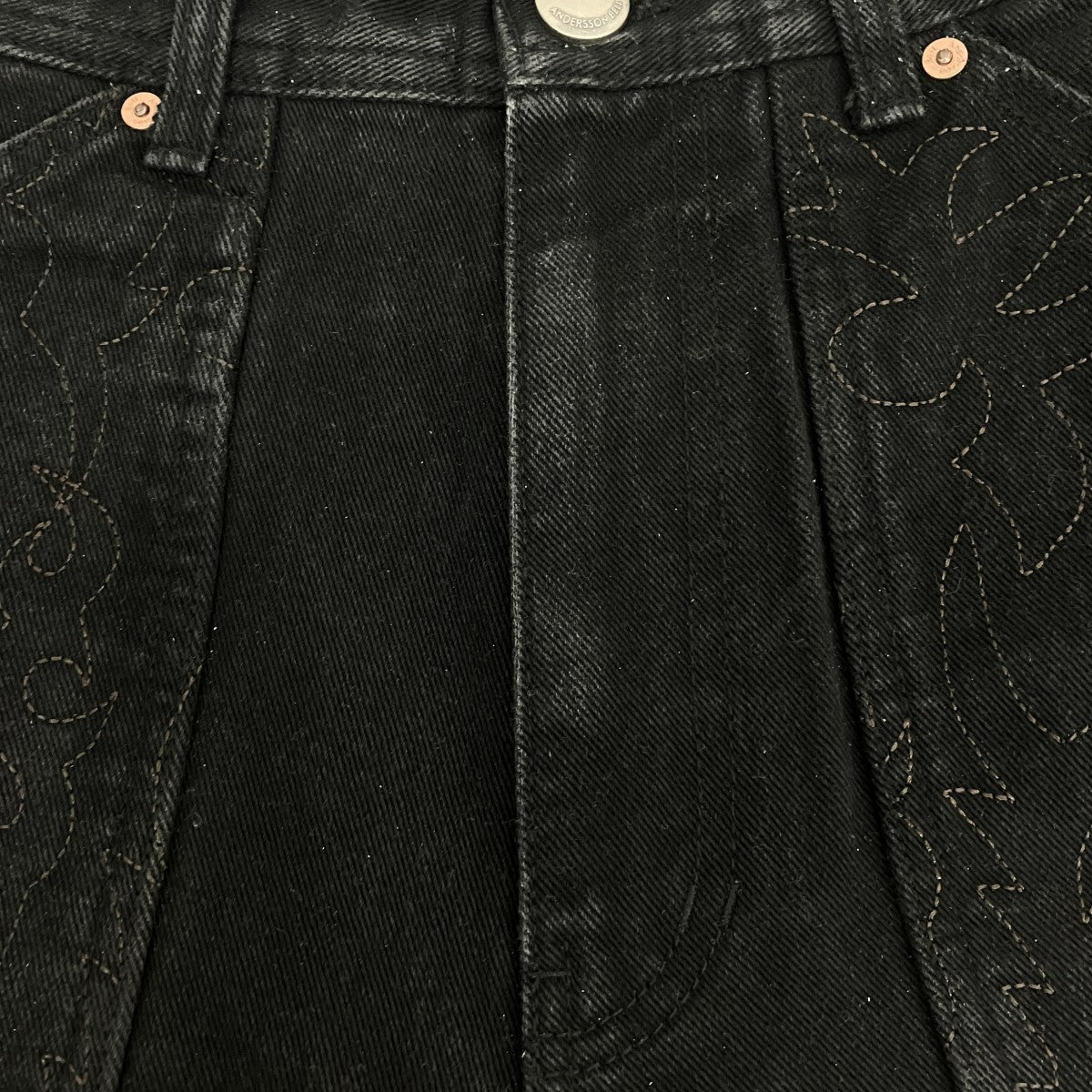 EMBROIDERY WRAP JEANSブラックジーンズ