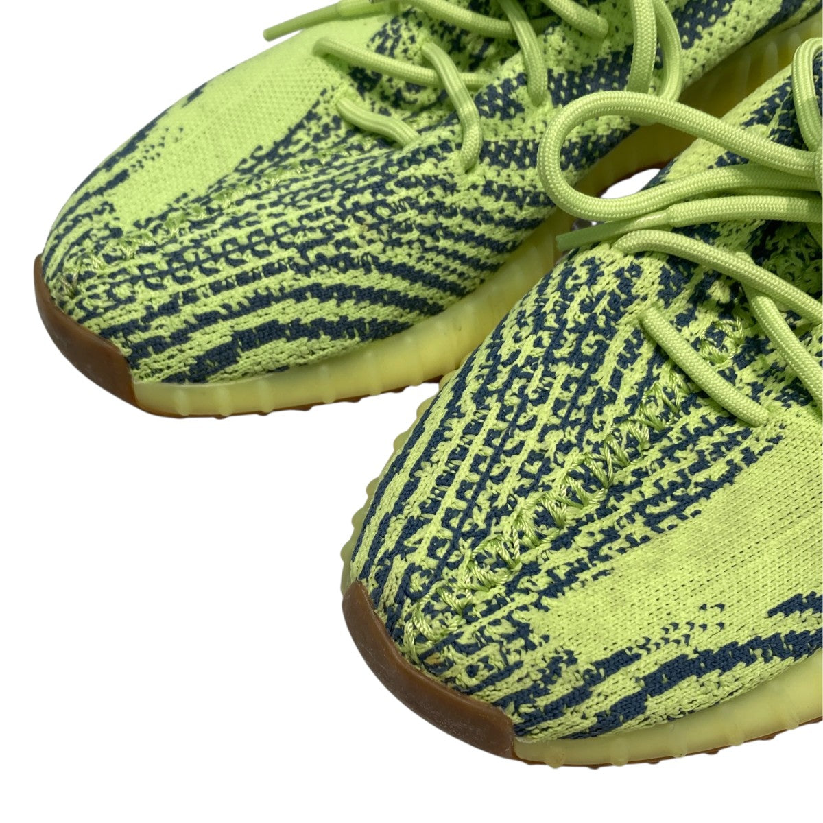 YEEZY BOOSTスニーカーB37572
